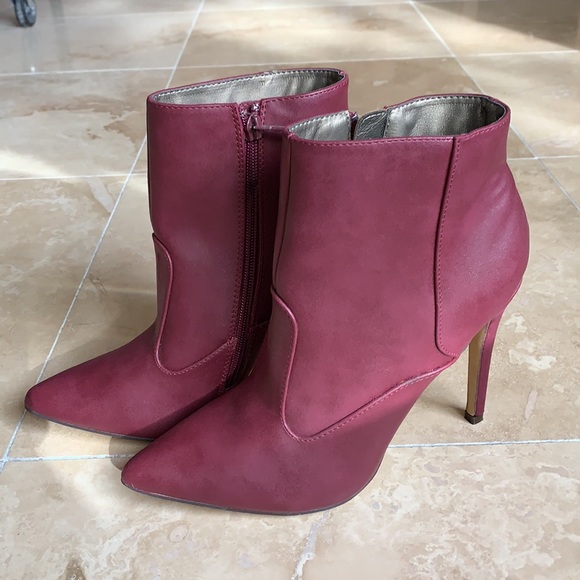 Michael Antonio faux leather Burgundy Booties - Picture 2 of 6